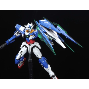 BANDAI MG 1/100 GNT-0000 GUNDAM 00 QAN[T]