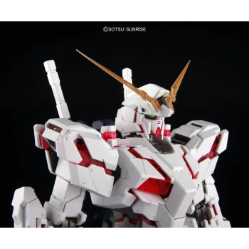 BANDAI PG 1/60 RX-0 UNICORN GUNDAM