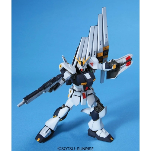BANDAI HGUC 1/144 RX-93 NU GUNDAM