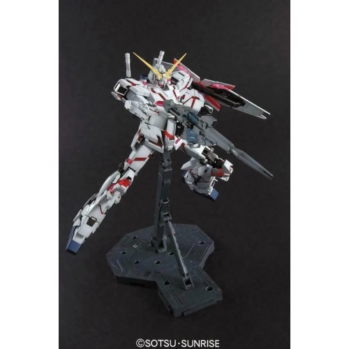 BANDAI MG 1/100 RX-0 UNICORN GUNDAM